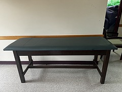 Exam Table - Fixed