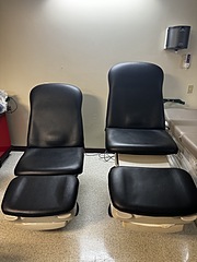 Midmark 647 Podiatry Chair