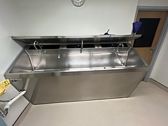 Skytron Triple Stainless Scrub Sink