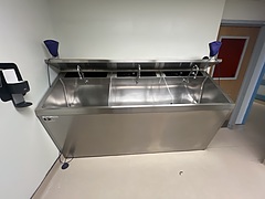 Skytron Triple Stainless Scrub Sink